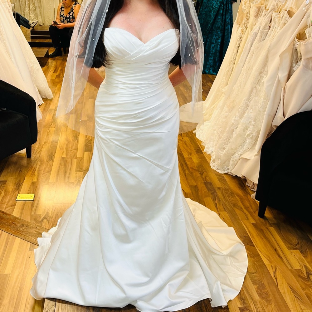 Studio E Classic Ivory Top